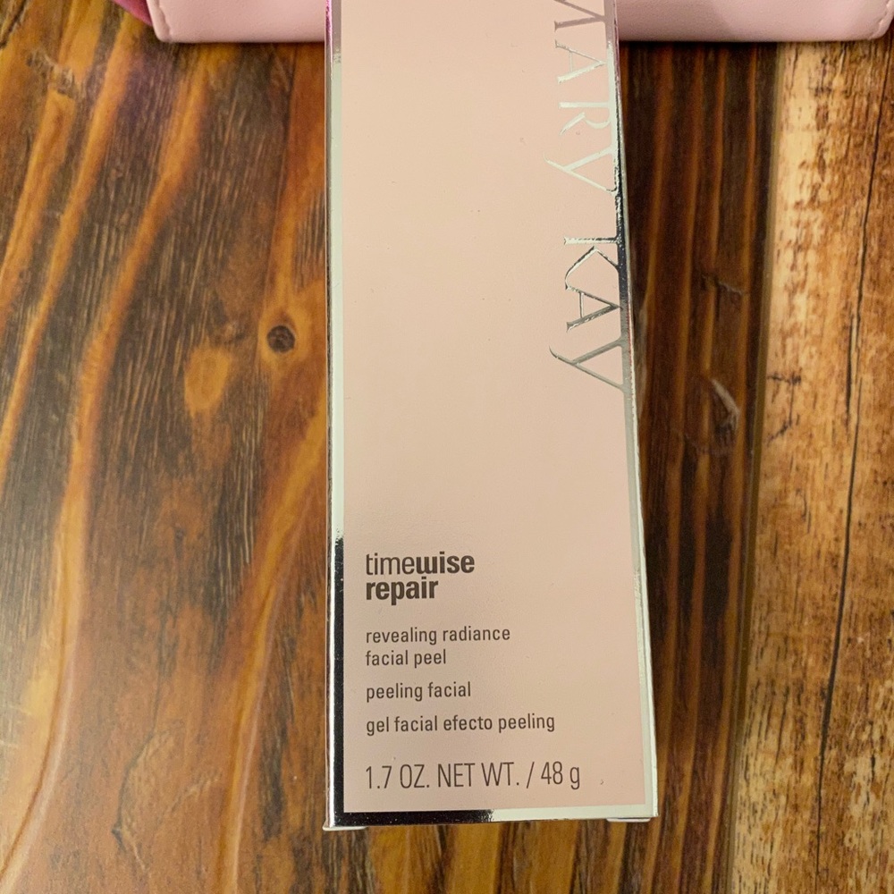 TimeWise Repair® Revealing Radiance® Facial Peel